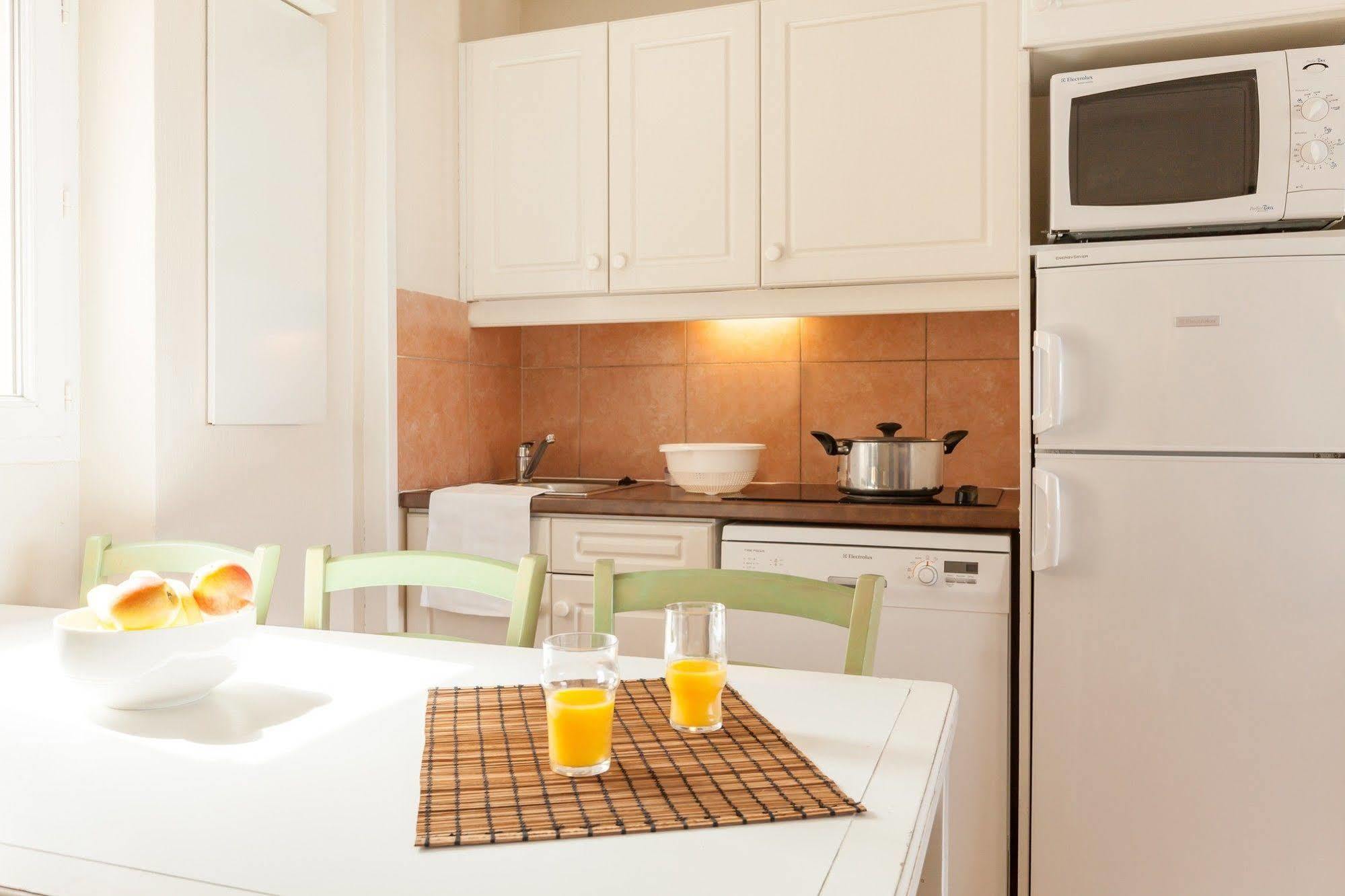 Les Rivages - Appartement Vue Mer Imprenable-Piscine Сис-Фур-Ле-Пляж Экстерьер фото