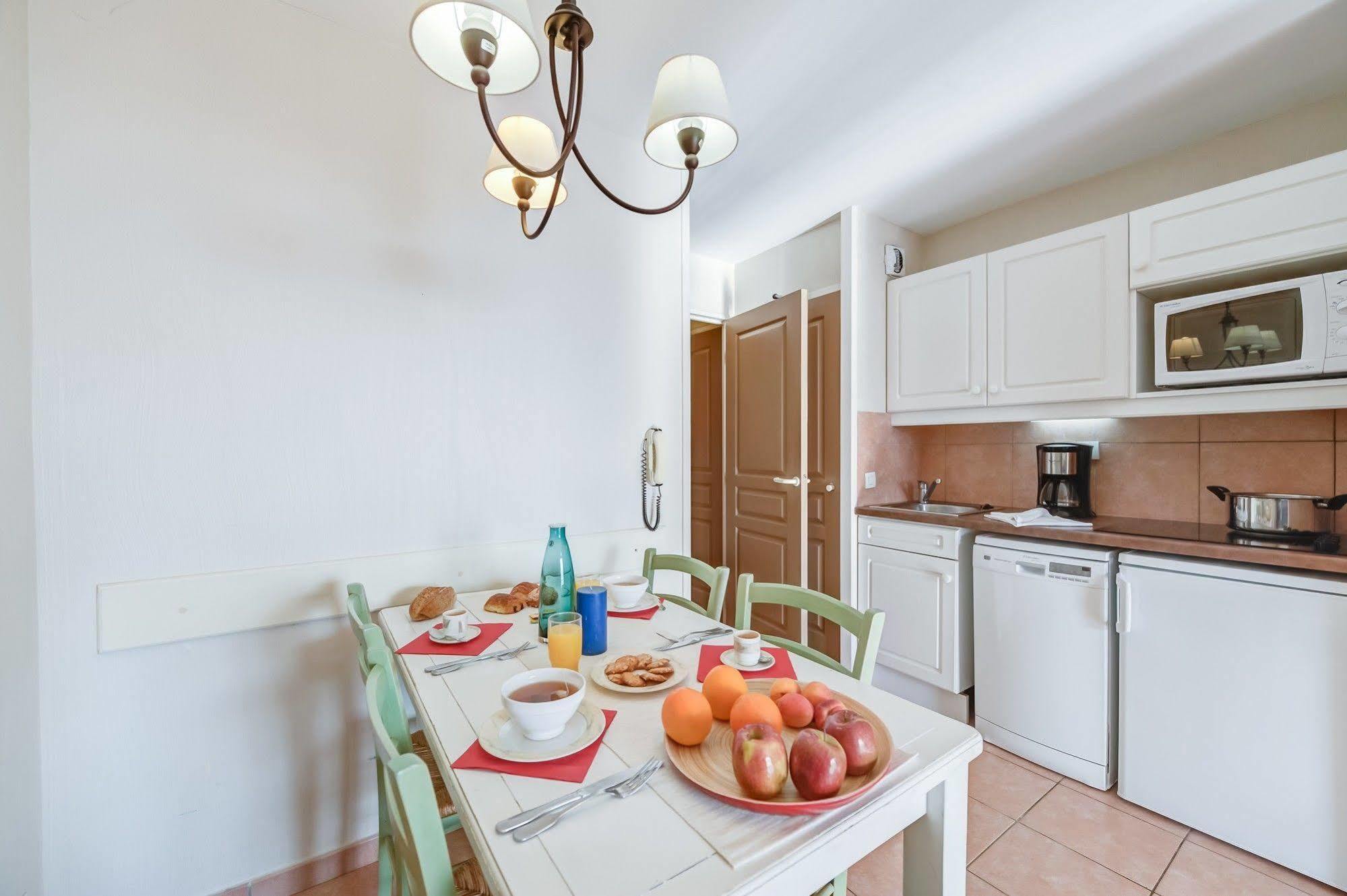 Les Rivages - Appartement Vue Mer Imprenable-Piscine Сис-Фур-Ле-Пляж Экстерьер фото